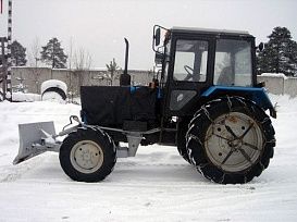 Отвал поворотный снеговой для трактора МТЗ, ширина 2800 мм, высота 1000 мм